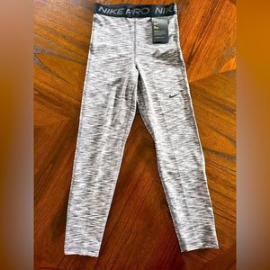 Nike Pro Training Space Dye Cropped Leggings in Black-XS